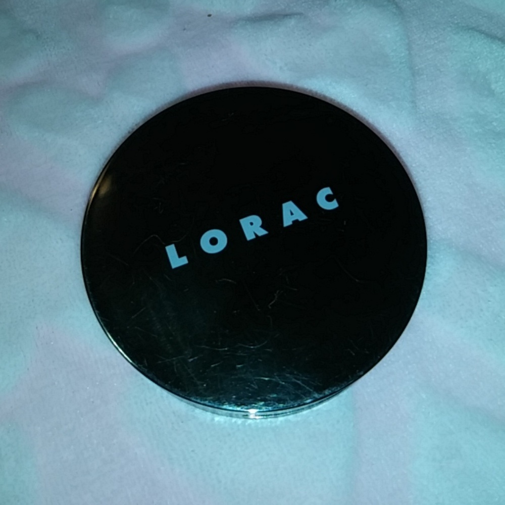 Lorac porefection baked perfecting powder